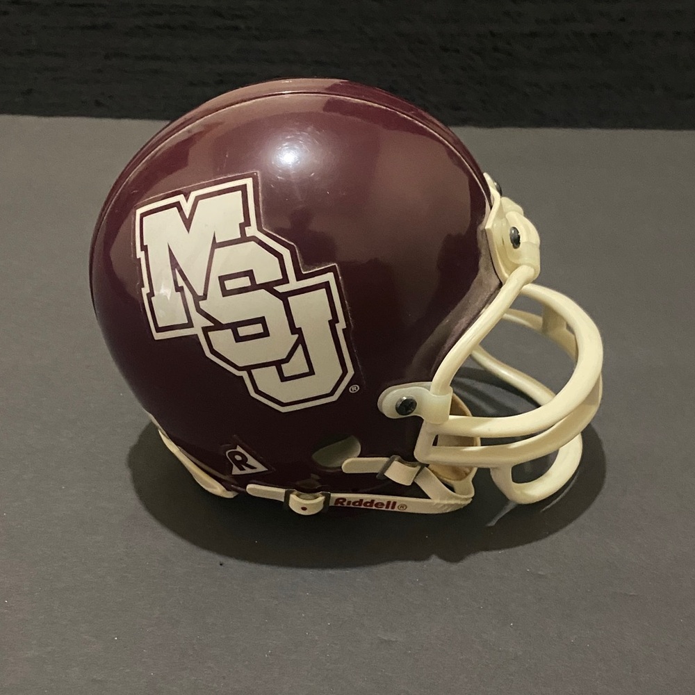 Mississippi State University mini Football Helmet. Perfect for fans, collectors